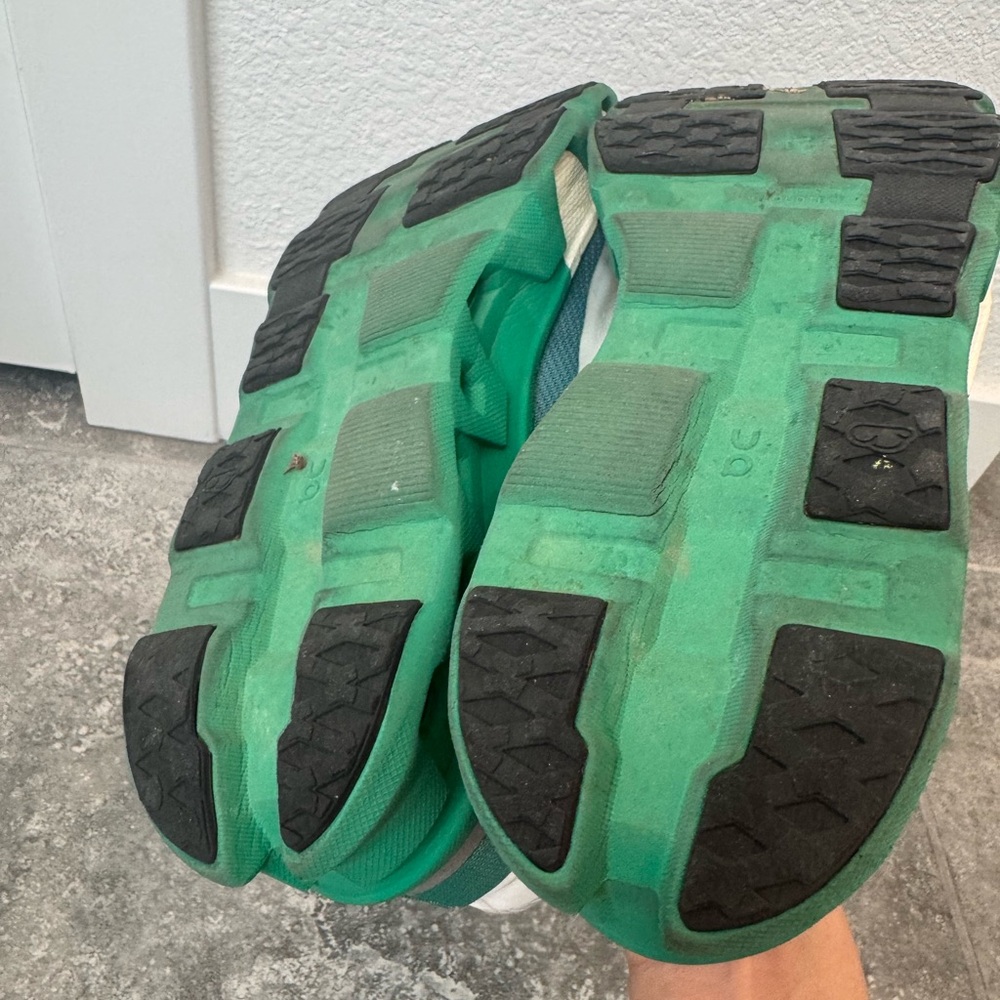 On Running Cloudmonster Hyper White Mint Women Us… - image 8